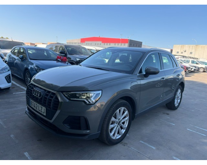 Renting cocheAUDI Q3
