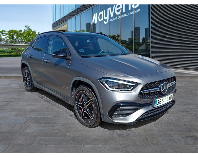 MERCEDES GLA