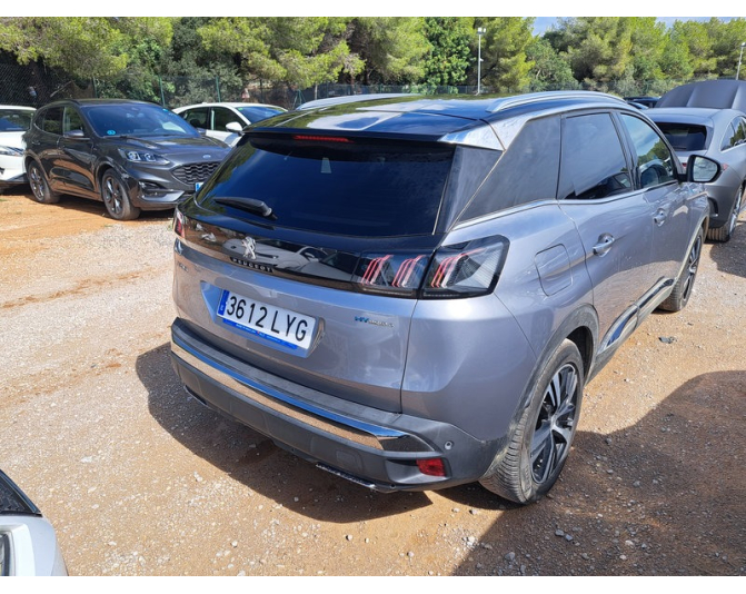 PEUGEOT 3008