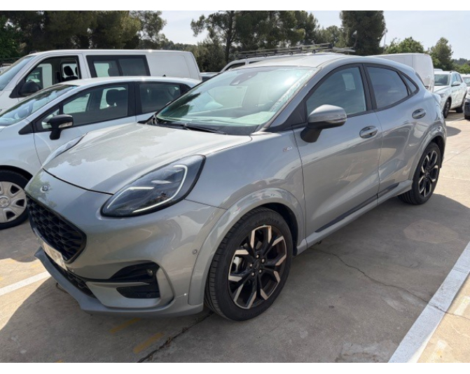 Renting cocheFORD PUMA