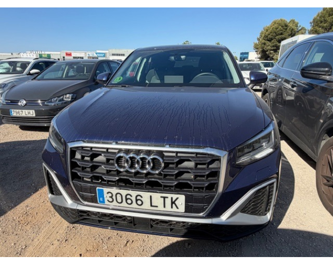 AUDI Q2