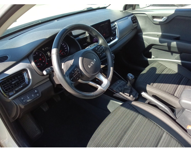 KIA STONIC