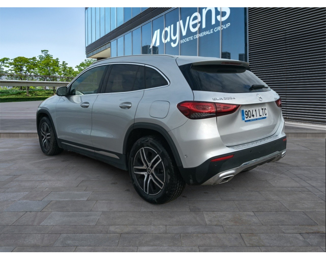 MERCEDES GLA