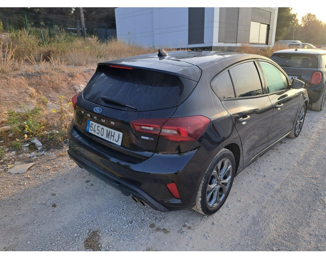 FORD FOCUS