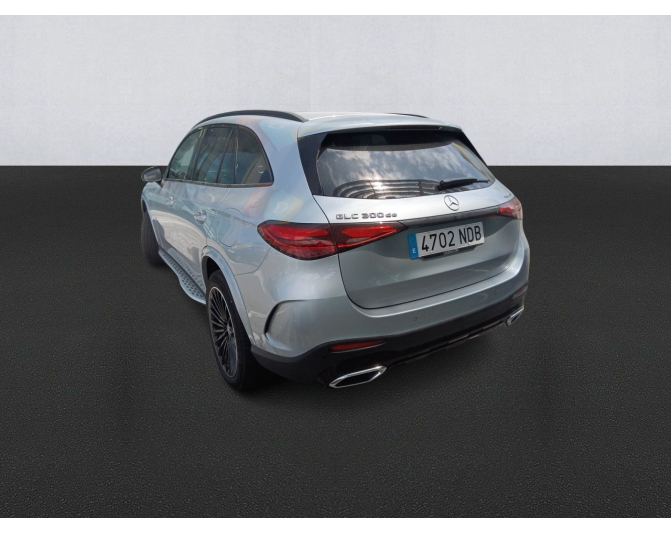 MERCEDES GLC