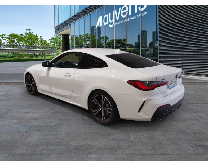 BMW SERIES 4