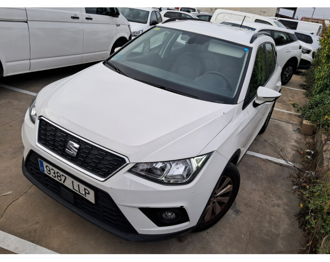 Renting cocheSEAT ARONA