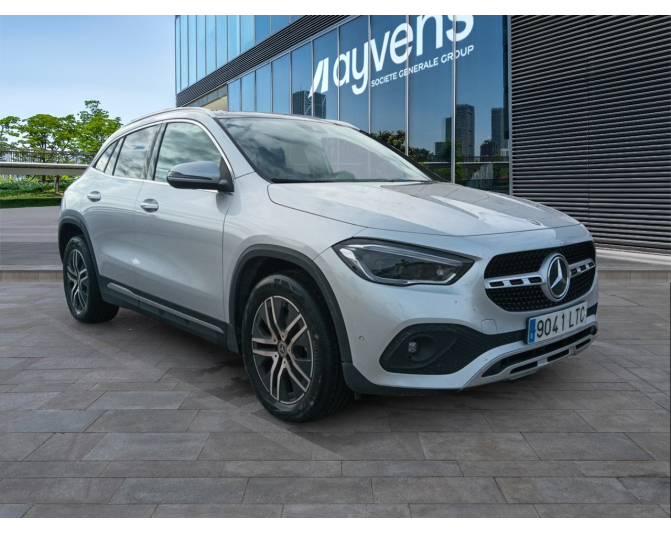 MERCEDES GLA