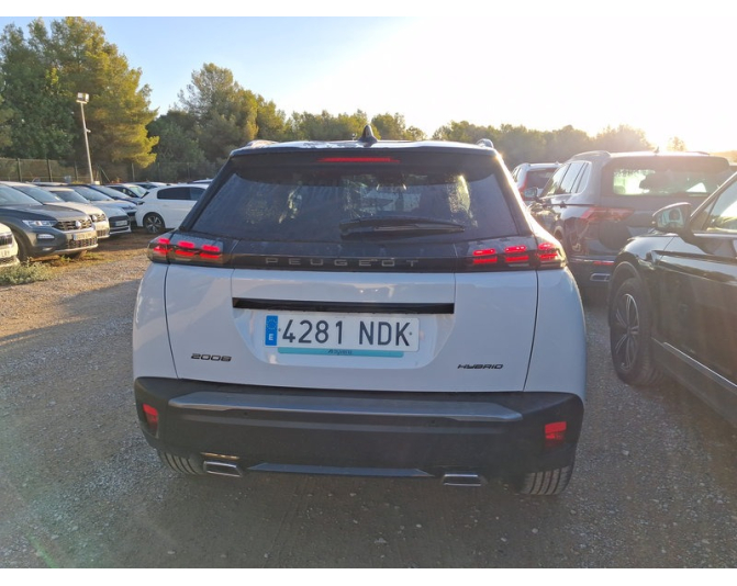PEUGEOT 2008