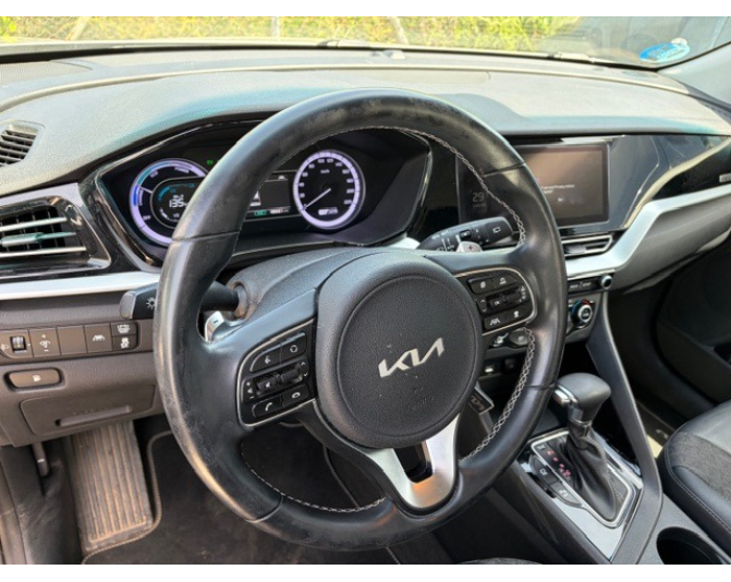 KIA NIRO