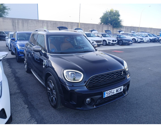 MINI COUNTRYMAN