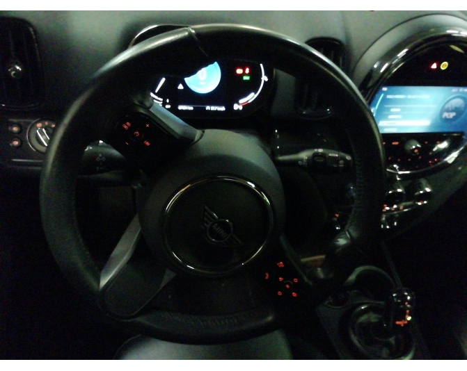 Renting cocheMINI COUNTRYMAN