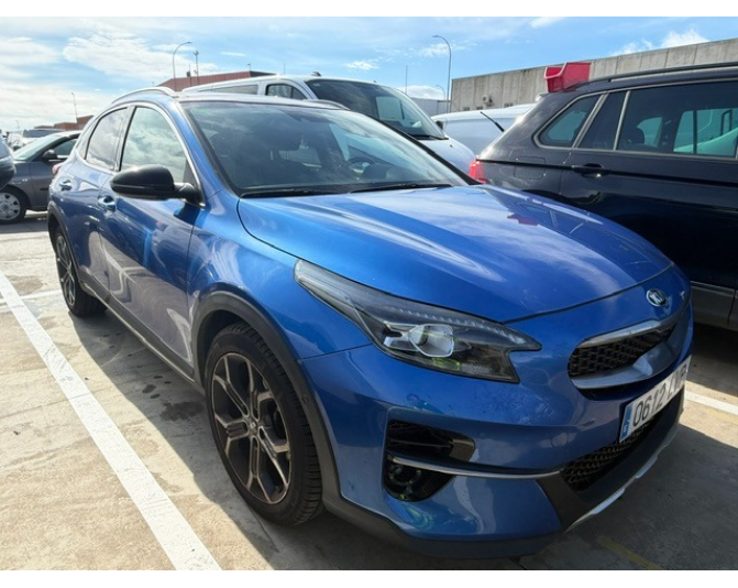 KIA XCEED
