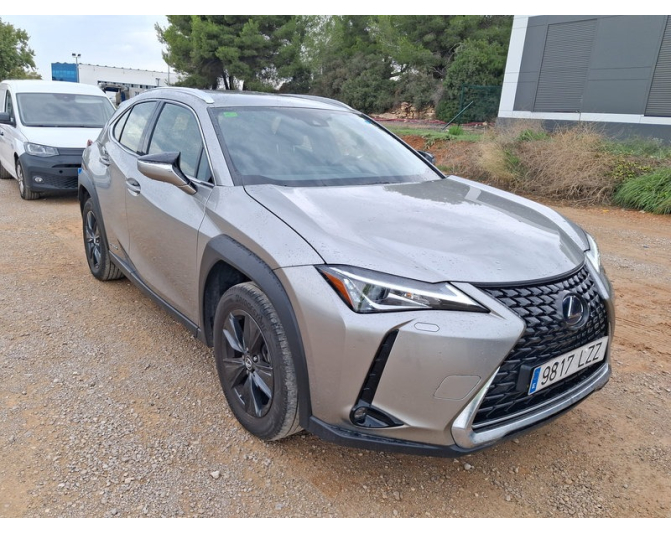 LEXUS UX