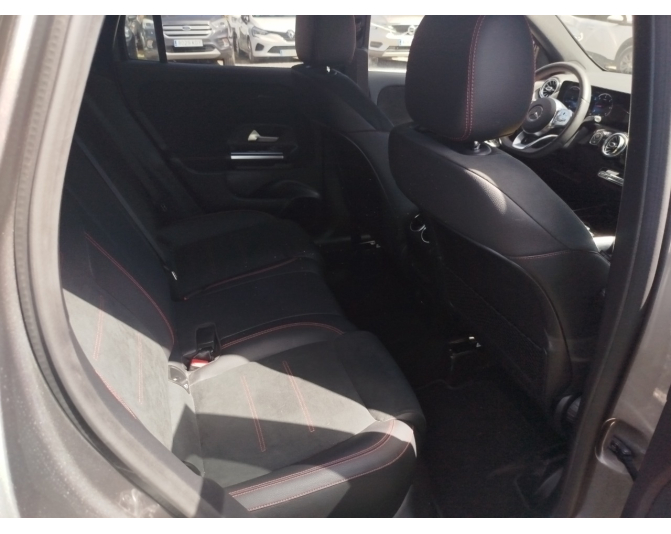 MERCEDES GLA