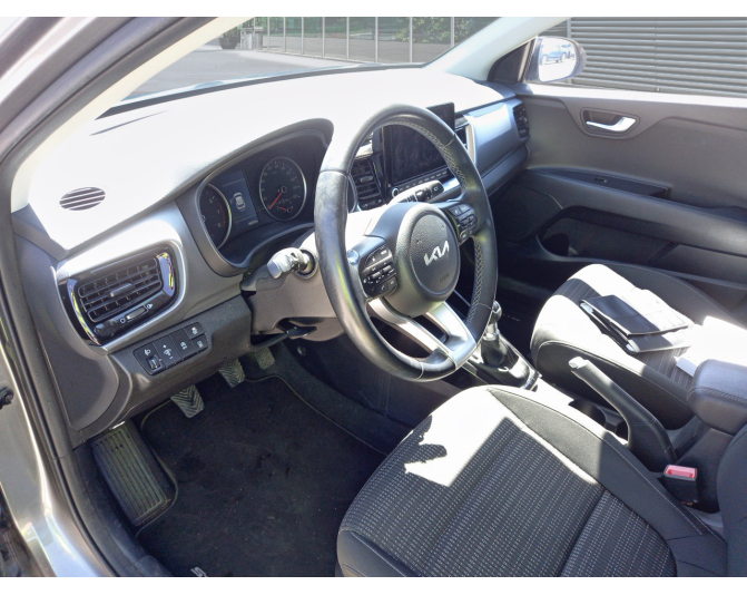 KIA STONIC