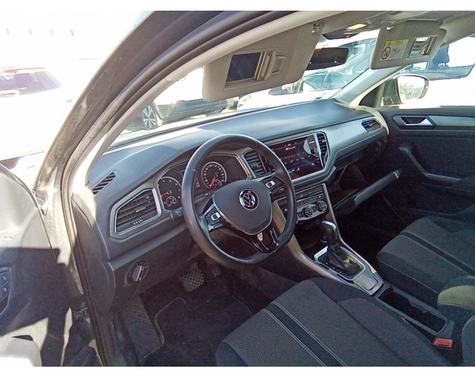 VOLKSWAGEN T-ROC