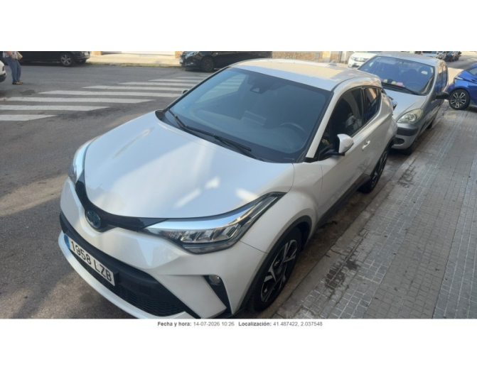 Renting cocheTOYOTA C-HR