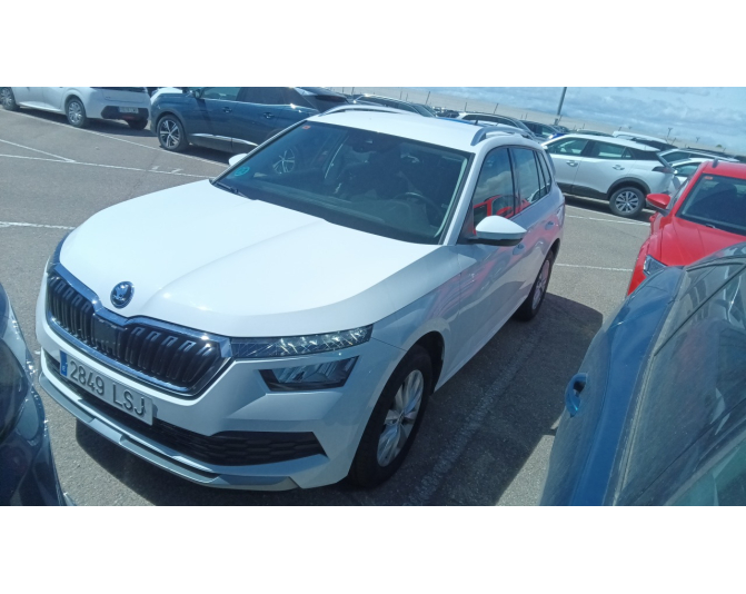 Renting cocheSKODA KAMIQ