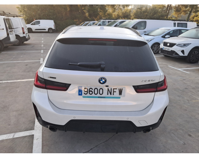 BMW SERIES 3