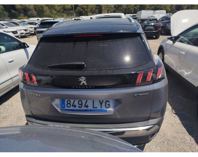 PEUGEOT 3008