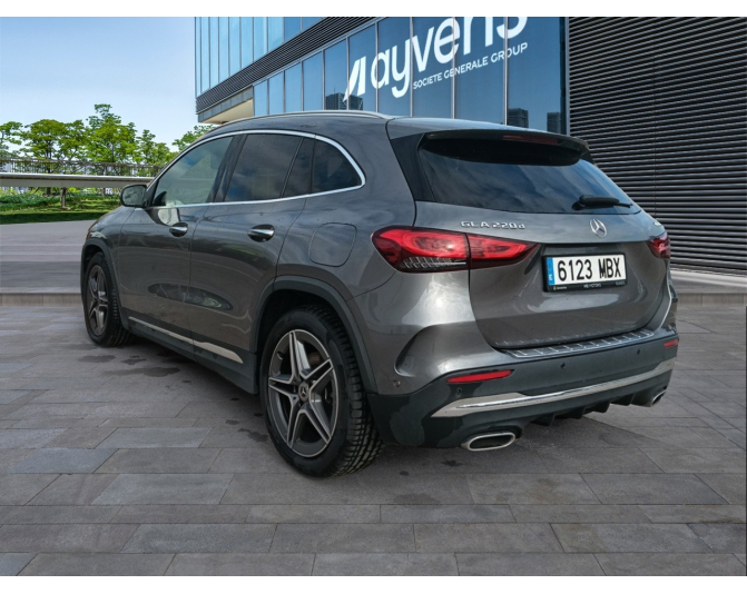 MERCEDES GLA