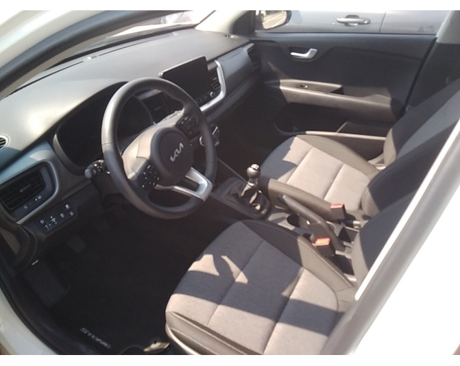 KIA STONIC