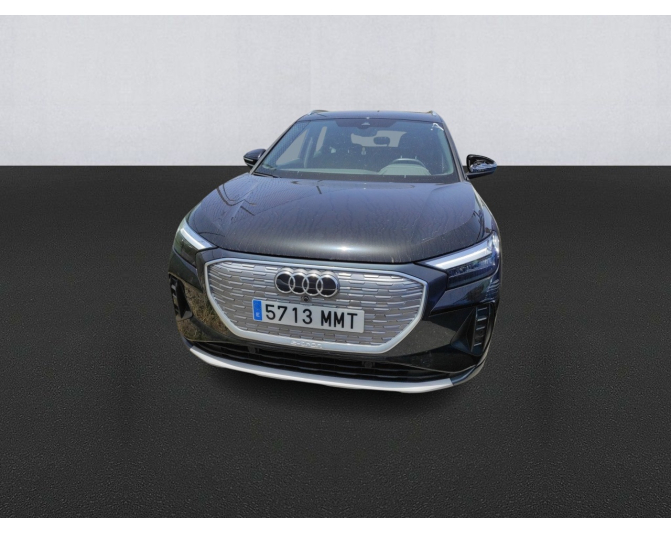 AUDI Q4