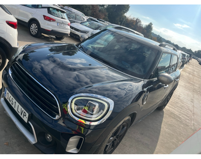 Renting cocheMINI COUNTRYMAN