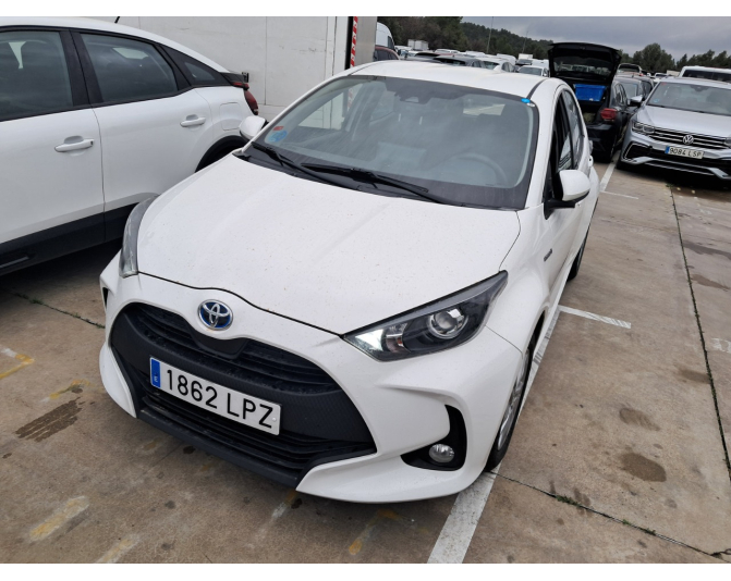 Renting cocheTOYOTA YARIS
