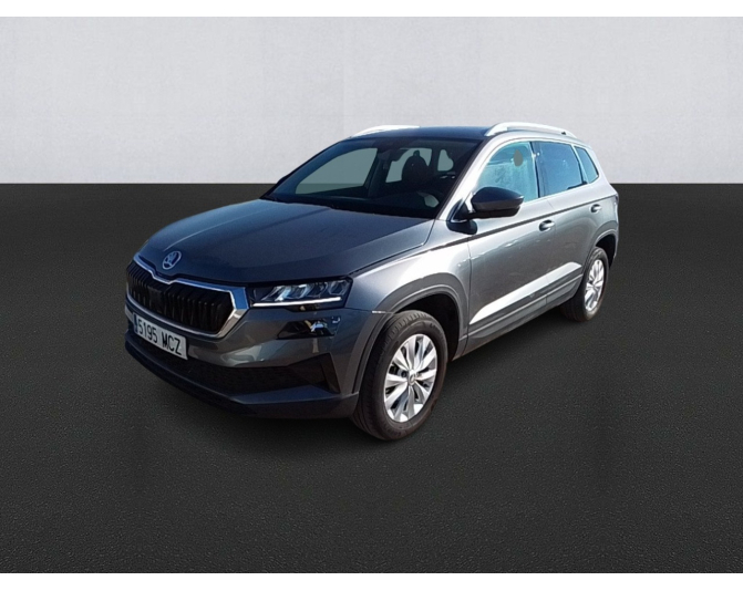 Renting cocheSKODA KAROQ