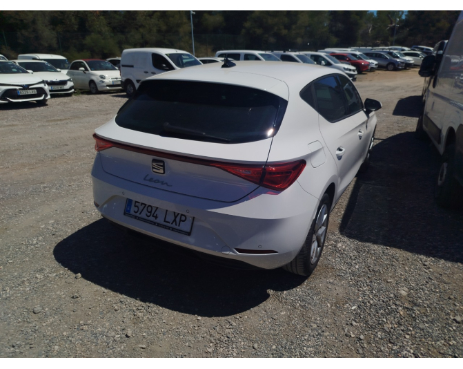 SEAT LEON
