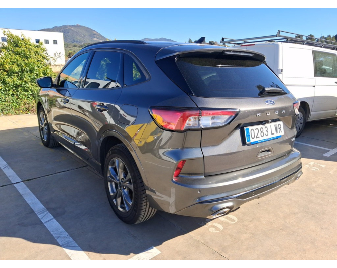 FORD KUGA