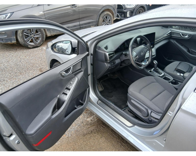 HYUNDAI IONIQ