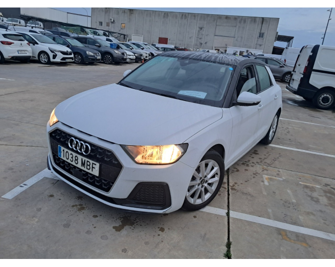 Renting cocheAUDI A1