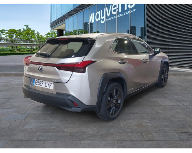 LEXUS UX