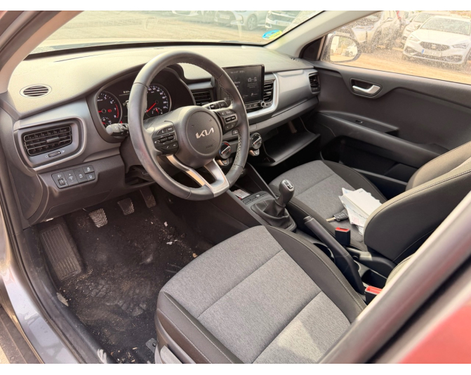KIA STONIC