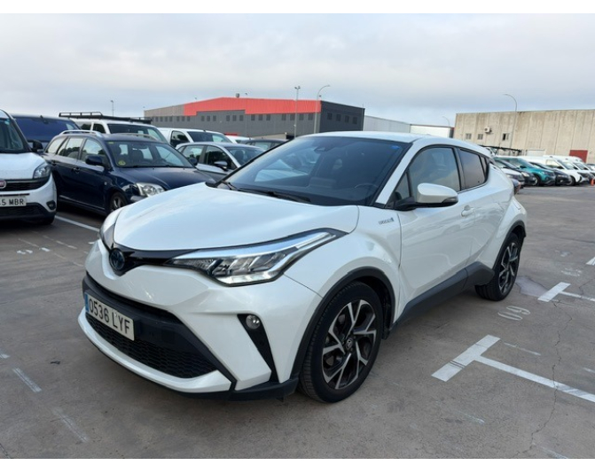 Renting cocheTOYOTA C-HR