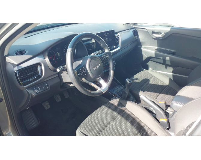 KIA STONIC