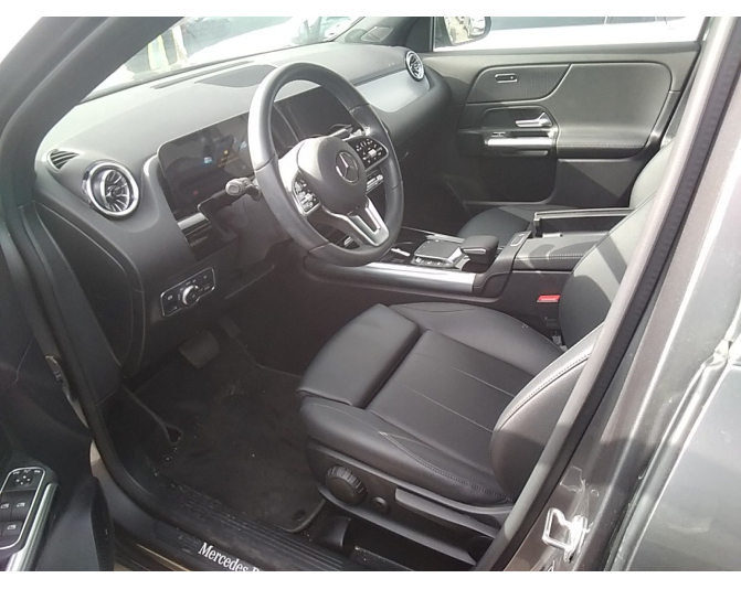 MERCEDES GLA