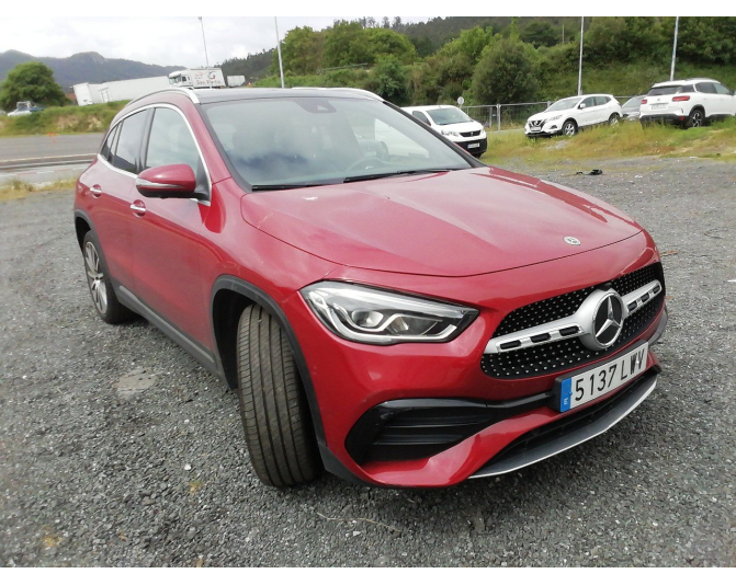 MERCEDES GLA