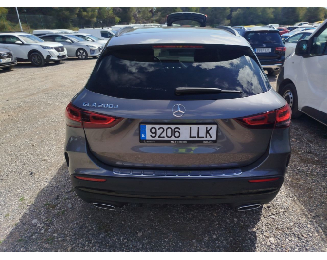 MERCEDES GLA