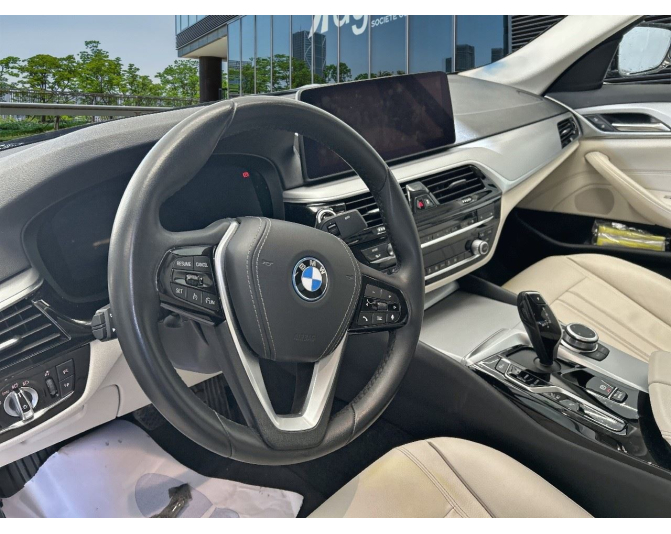 BMW SERIES 5
