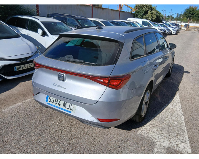 SEAT LEON