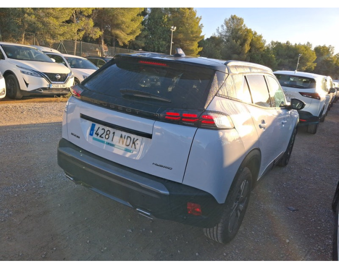 PEUGEOT 2008
