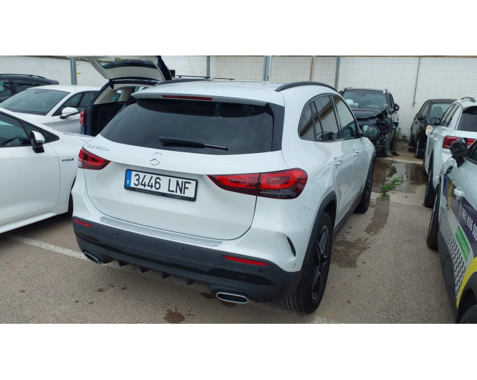 MERCEDES GLA