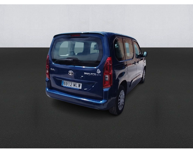 TOYOTA PROACE CITY VERSO