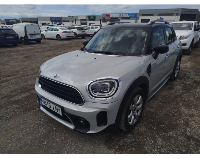 Renting cocheMINI COUNTRYMAN