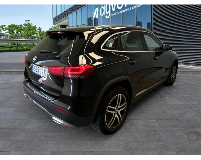 MERCEDES GLA
