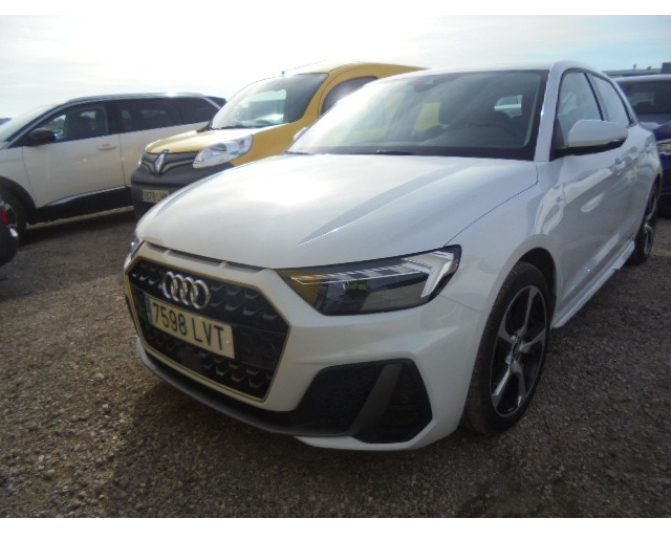 Renting cocheAUDI A1